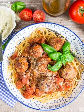 Vegan meatballs with Spaghetti