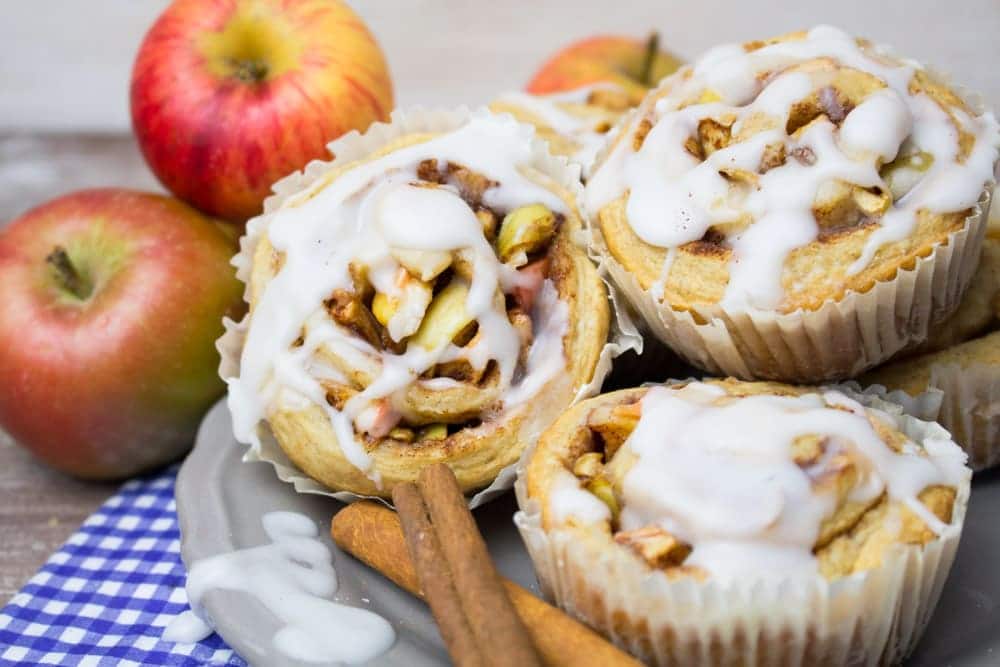 Vegan Cinnamon Rolls with Apples - Vegan Heaven