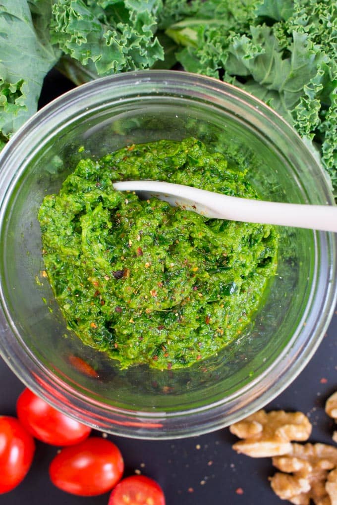 Tofu and Kale Pesto Sandwich 