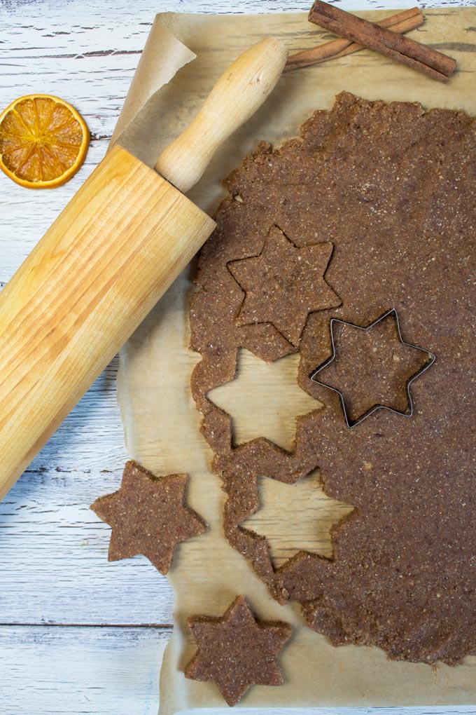 Vegan Orange Cinnamon Christmas Cookies 