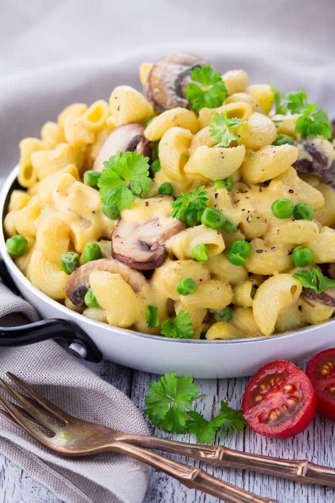 Vegan Mac and Cheese with Mushrooms and Peas