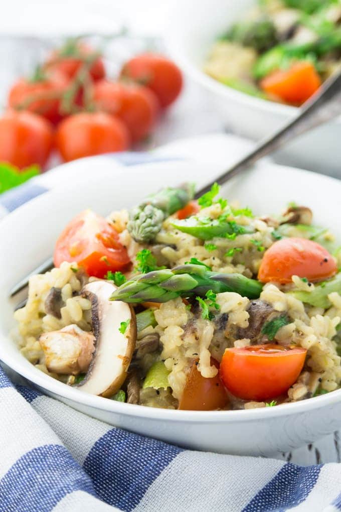 Vegan Risotto with Asparagus and Mushrooms 