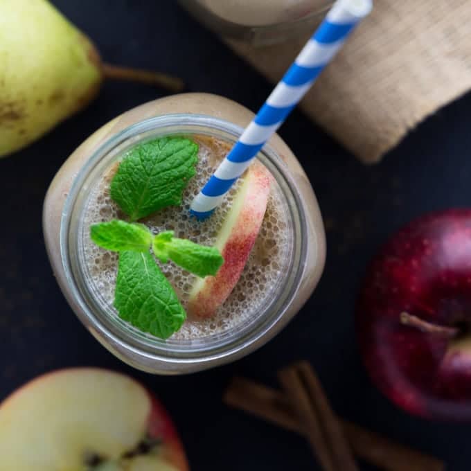 https://veganheaven.org/wp-content/uploads/2016/11/Apple-Pear-Smoothie-8.jpg