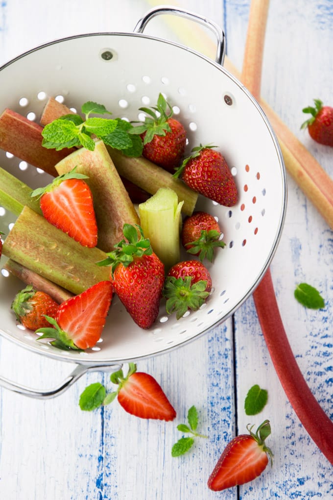 Rhubarb Cocktail with Strawberries and Mint 