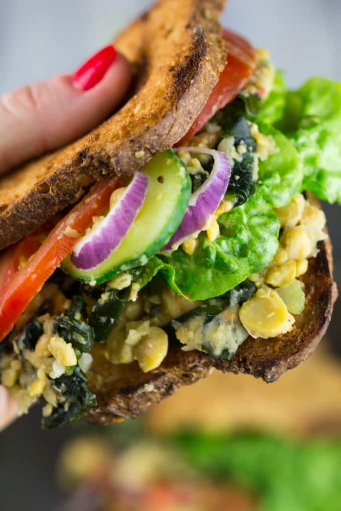 Vegan Tuna Sandwich with Chickpeas 