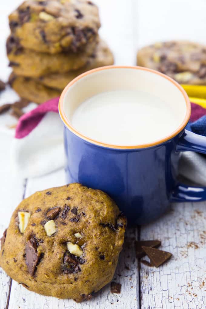 Vegan Pumpkin Cookies with Chocolate Chunks