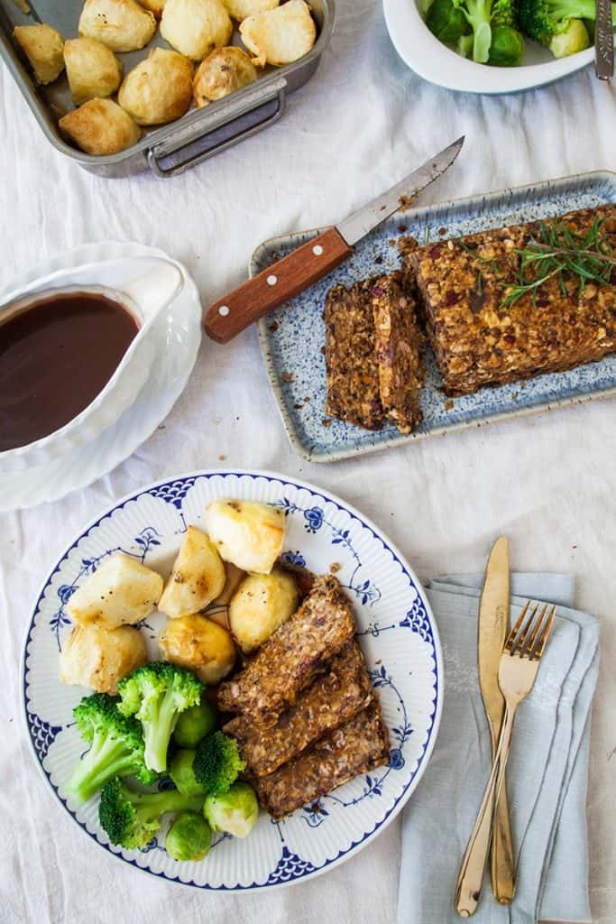 38 Festive Vegan Thanksgiving Recipes 