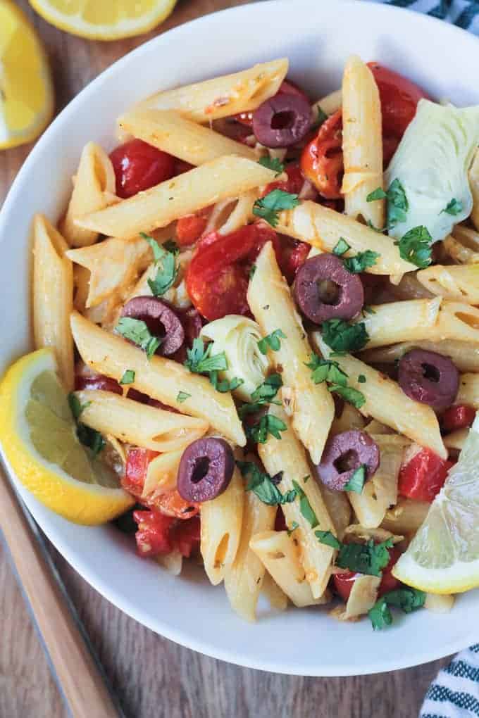 Mediterranean Pasta Salad with Roasted Red Peppers and Artichokes 