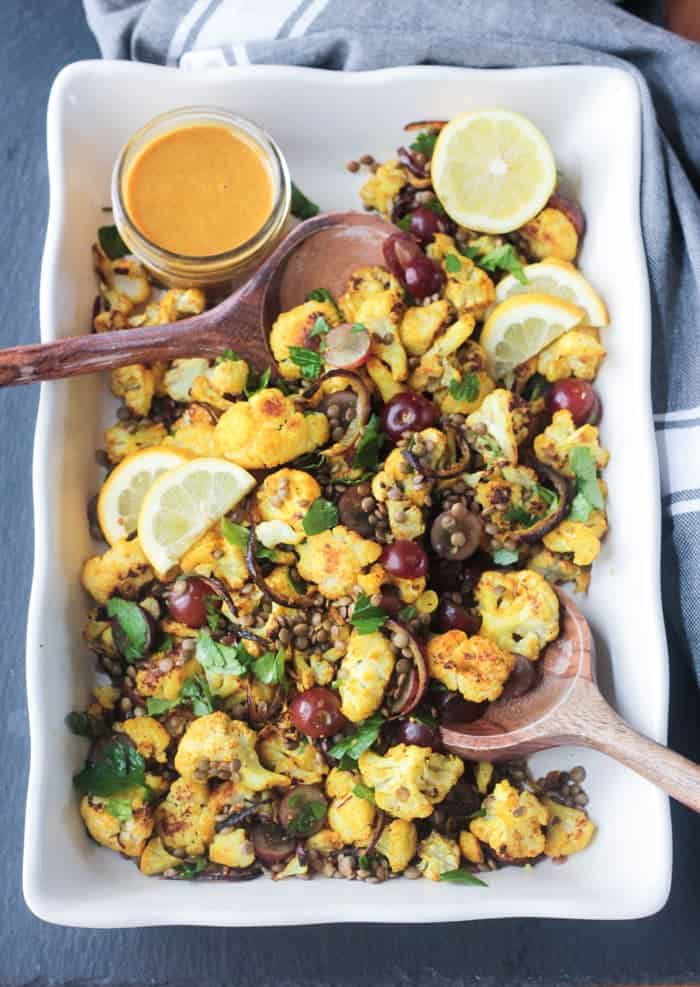 Ensalada de Coliflor Asada con Lentejas 