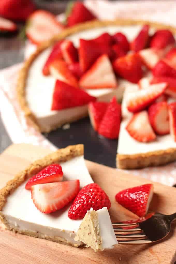 Vegan Strawberries Cream Tart 